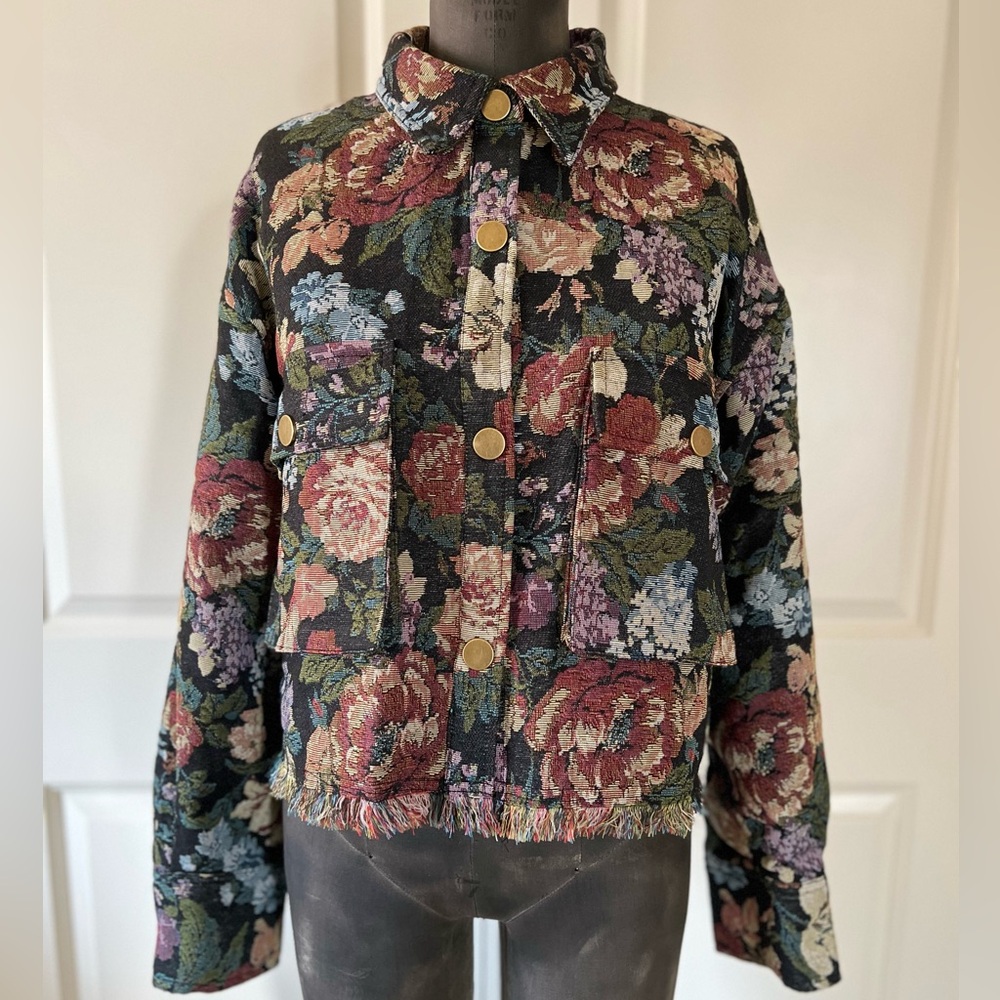 Aureum Floral Tapestry Cropped Jacket Gold Button Detail Size M